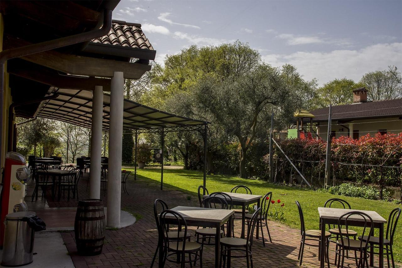 Agriturismo Lupo Bianco Bauernhof *